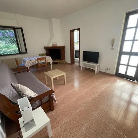 Zona Tranquilla Vista Pnoramica Mare Montagna Apartament *