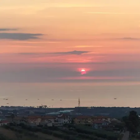 Apartament Zona Tranquilla Vista Pnoramica Mare Montagna *