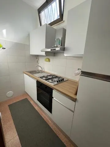 Zona Tranquilla Vista Pnoramica Mare Montagna Appartement *